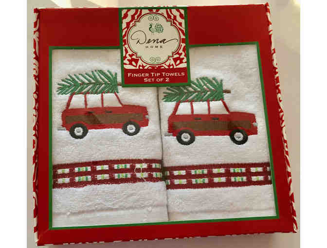 White Spruce Cotton 2-Pc. Embroidered Fingertip Towel Gift Set -- New