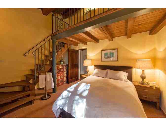 A Week's Stay in the Umbrian Hills of Italy - Four Bedroom, Two Bath Renovated Farmhouse