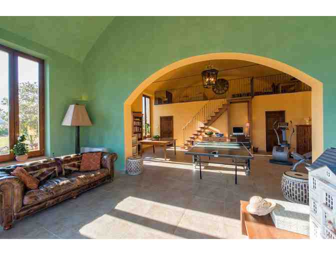 A Week's Stay in the Umbrian Hills of Italy - Four Bedroom, Two Bath Renovated Farmhouse