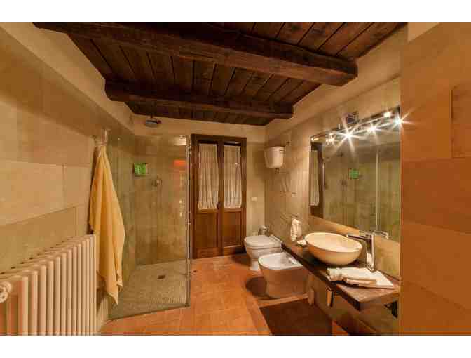 A Week's Stay in the Umbrian Hills of Italy - Four Bedroom, Two Bath Renovated Farmhouse