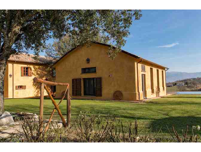 A Week's Stay in the Umbrian Hills of Italy - Four Bedroom, Two Bath Renovated Farmhouse