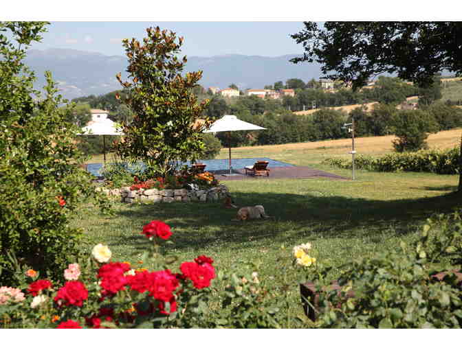 A Week's Stay in the Umbrian Hills of Italy - Four Bedroom, Two Bath Renovated Farmhouse