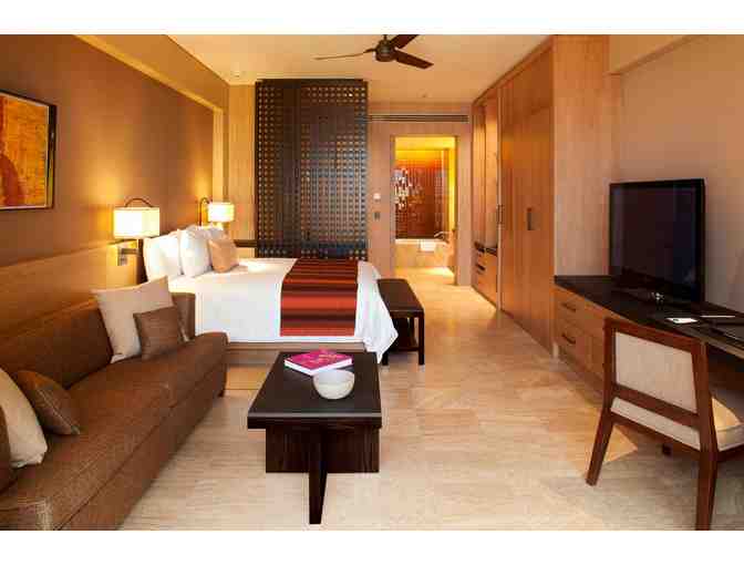 2 night stay at JW Marriott Los Cabos