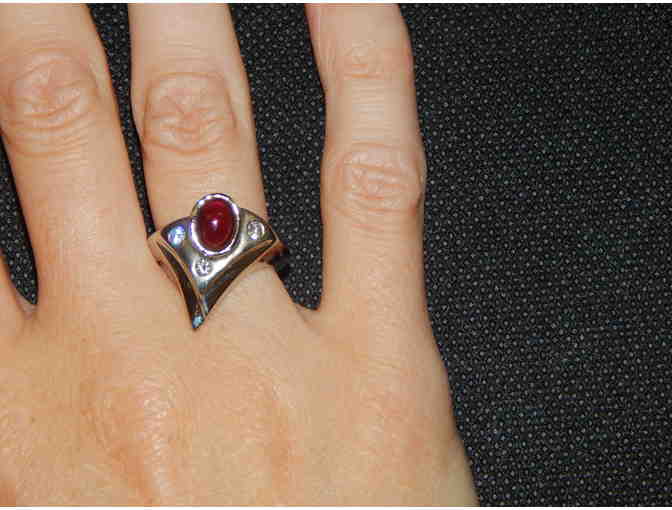 Ring - White Gold with Rhodolite and Diamonds