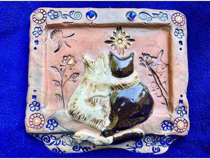 3D Clay/Stone Plaque w/ 2 Cats 8 x 8 Signed - Photo 1