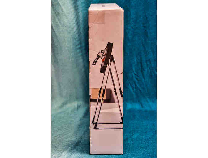 Axe Throwing and Target Set