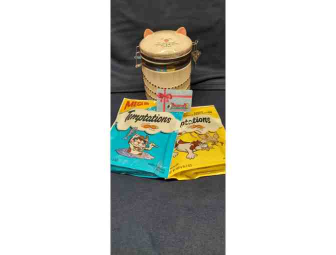 Keep Your Treats Neat! w/ Gift Card