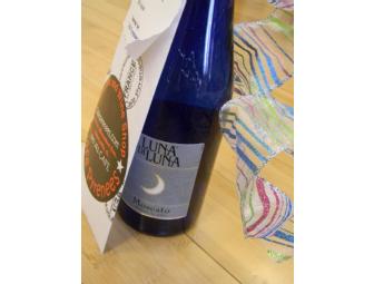 $20 Gift Certificate for Cafe Pyrenees & Bottle of Luna Di Luna Moscato