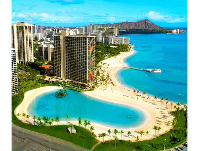 Hilton Hawaiian Village Waikiki Beach Resort - Photo 1