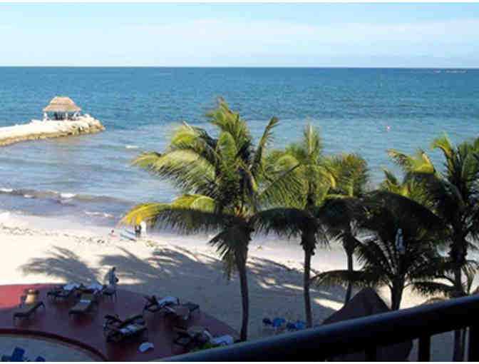 Mexican Oceanfront Getaway