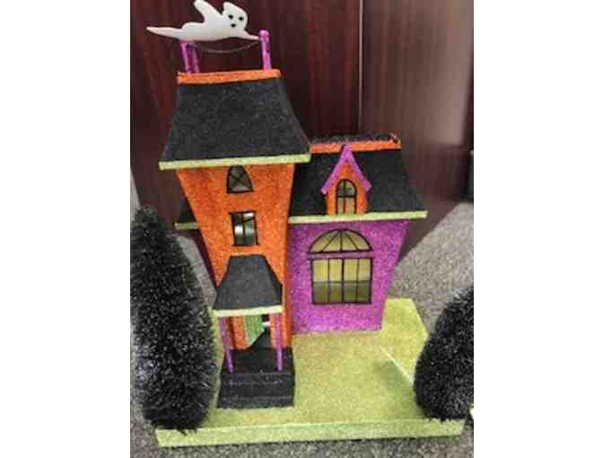 Halloween Decorating Delight!