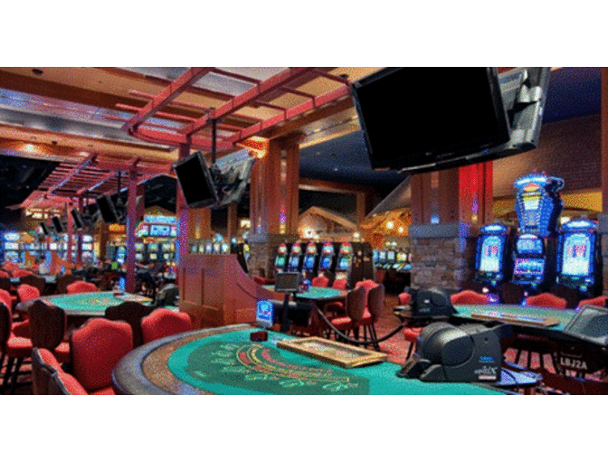 What Happens at the Seneca Niagara Resort & Casino Stays in Niagara Falls