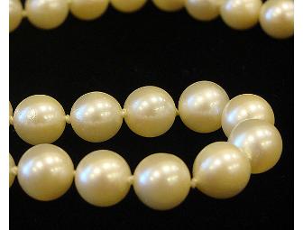 Beautiful Fresh Water Pearl Necklace - Estate Jewelry