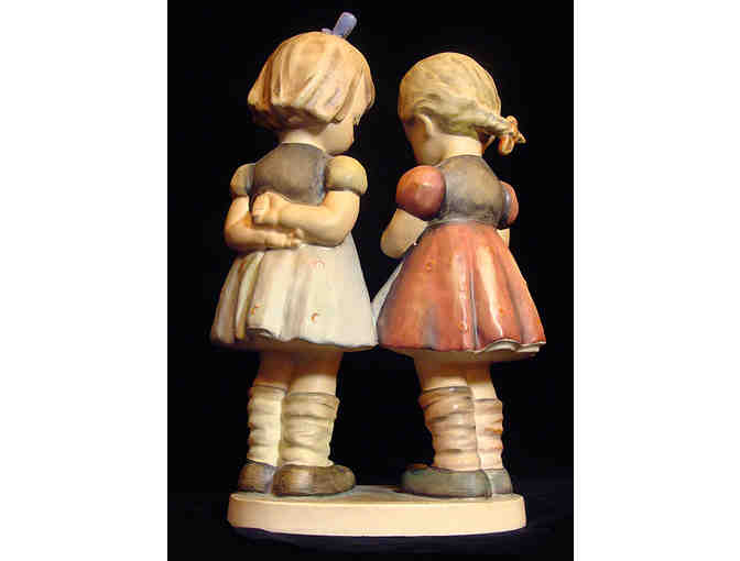 'Knitting Lesson' Hummel Figurine