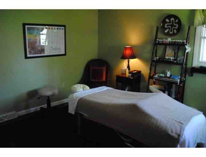 30 Minute Therapeutic Massage at Simply Be Well in Skippack