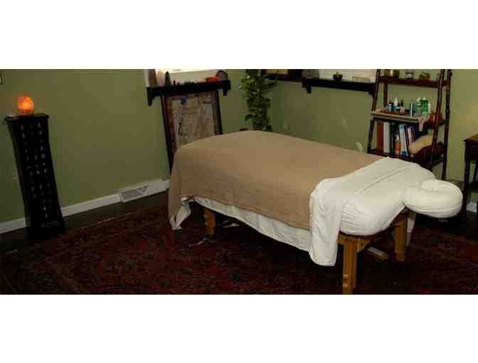30 Minute Therapeutic Massage at Simply Be Well in Skippack