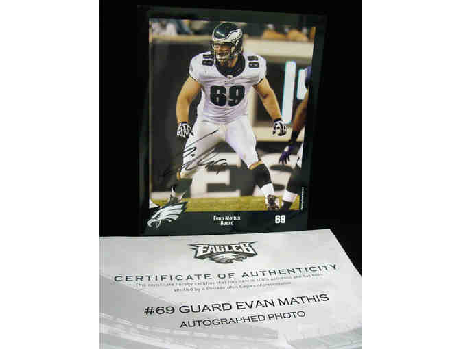 Autographed Photo of Evan Mathis #69 Philadelphia Eagles