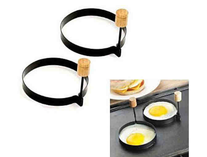 B. Smith 3-Step Sever with Metal Stand with Egg Rings