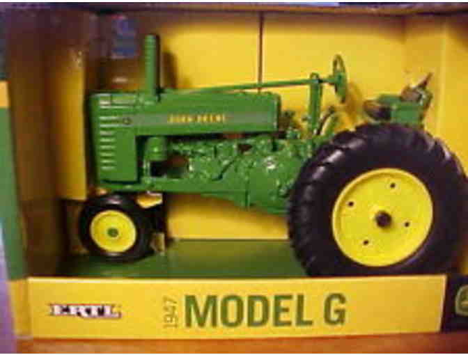 1/16 Scale John Deere Vintage Tractor 1947 Model G