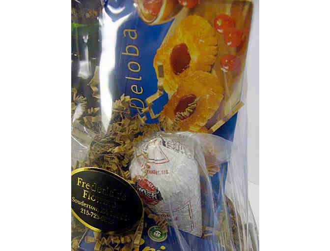 Wine & Snacks Gift Basket