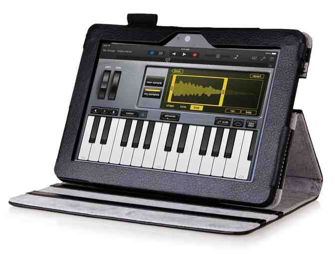 Kindle Fire HDX 7', HDX Display, Wi-Fi, 16 GB - With Case