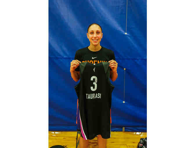 Diana Taurasi Authentic, Autographed Nike Pink Mercury