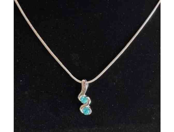 J05 Turquoise Gemstone Necklace and Drop Earrings