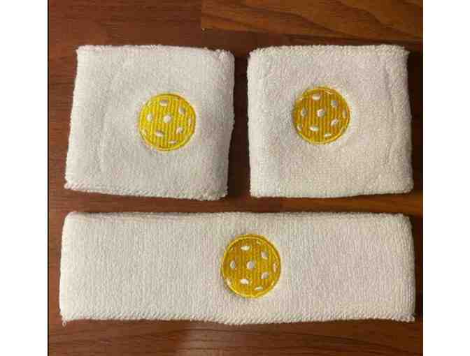 M07 Stocking Stuffer Pickleball Set