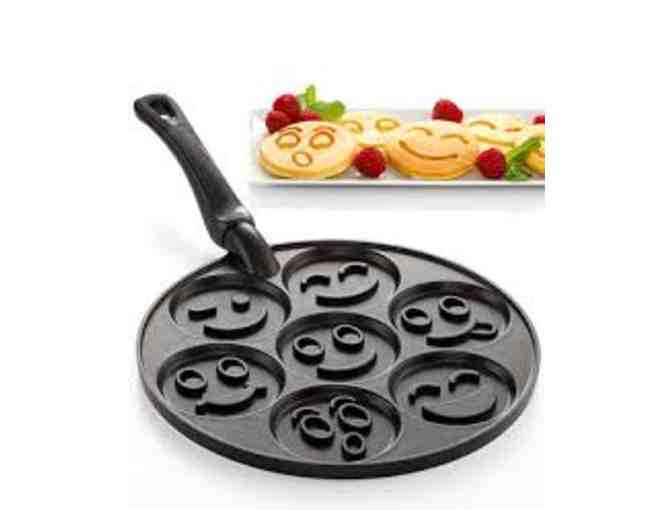 Nordic Ware Smiley Face Pancake Griddle & Pancake Art Batter Dispenser