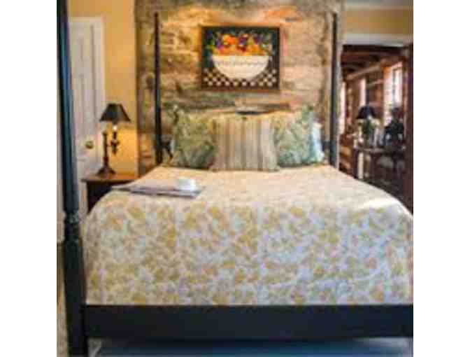 Overnight stay with Signature Dinner and Breakfast for two at Airlie