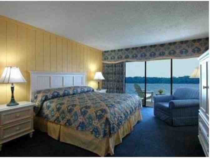 Overnight stay at the Harbourtowne St. Michaels, MD