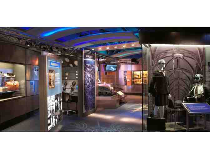 Scavenger Hunt for 15 People at the International Spy Museum