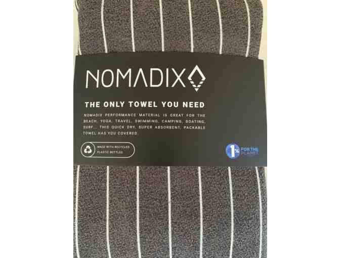 Nomadix Towel 2 (Gray Stripe)