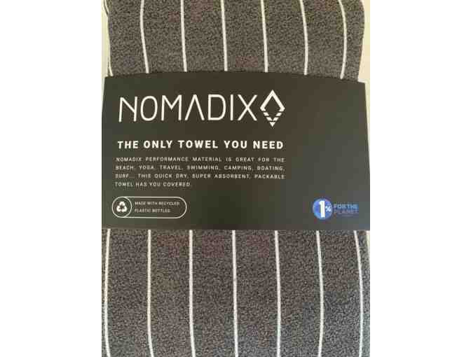 Nomadix Towel 2 (Gray Stripe)