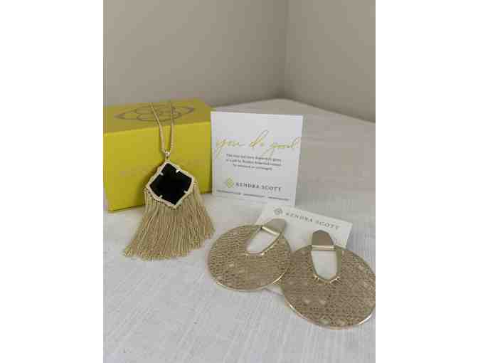 Kendra Scott Necklace and Earrings Set