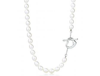 Pomfret, Pearls, and Tiffany: always classic!