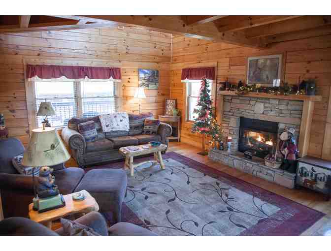Two-night mountain-top cabin rental in Pigeon Forge - Photo 2