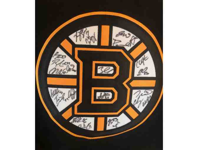 2021-2022 Boston Bruins Team Autographed Jersey- With Authenticity Certificate!