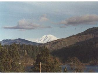 One week stay in Hood River Vacation Home