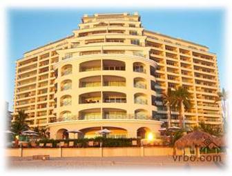 Bay View Grand-Oceanfront 2BR/2BA Condo 1 week stay
