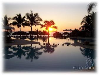 Bay View Grand-Oceanfront 2BR/2BA Condo 1 week stay