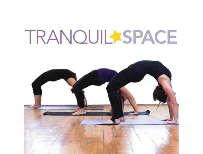 1 month of unlimited yoga / 1 mes de yoga ilimitado