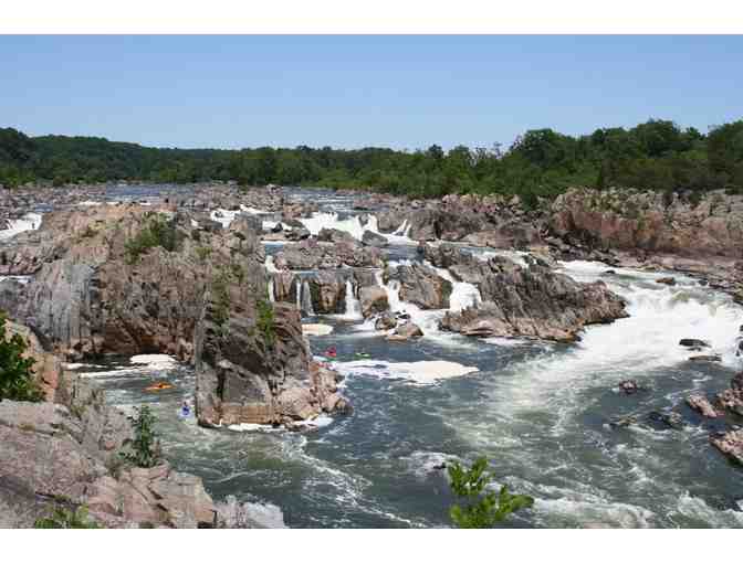 Hiking & Kayaking at Great Falls / Senderismo y Kayak en Great Falls