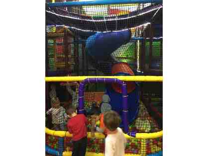 Birthday Party for 15 kids at Magic Ground!! / Magic Ground Paquete de Fiesta