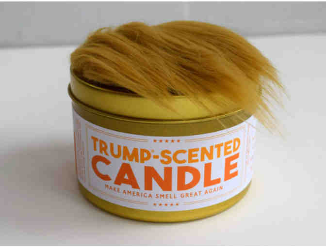 Trump-scented candle / Vela perfumada de Trump