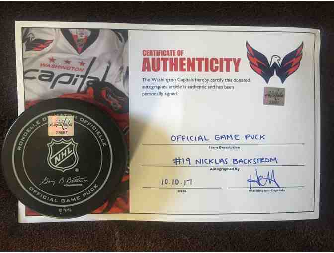 Nicklas Backstrom autographed hockey puck / Nicklas Backstrom autografia disco de hockey