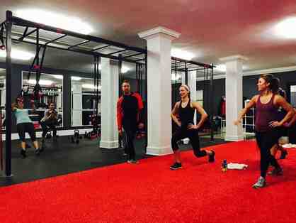 8-Week Strength & Conditioning Program at Urban Athletic Club / Entrenamiento de fuerza