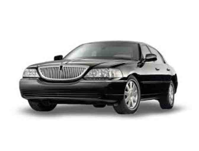 Roundtrip Transportation for TWO  to Denver International Airport Private Sedan