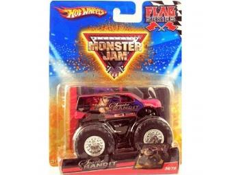 Hot Wheels Show-Off Showdown Action Set and 3 Monster Jam Trucks