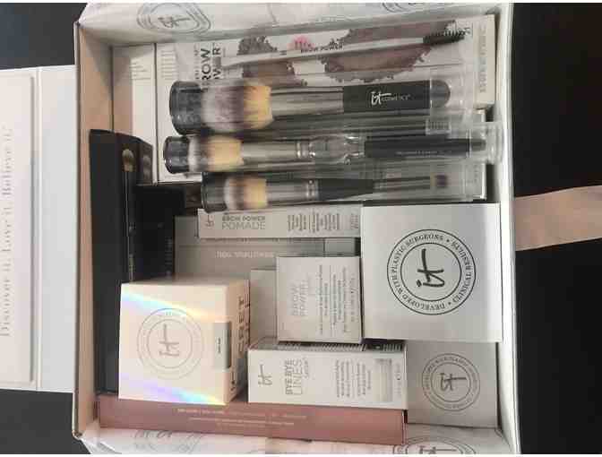 IT Cosmetics Gift Box - Photo 2